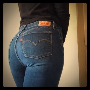 Levi’s 711 Skinny Jeans